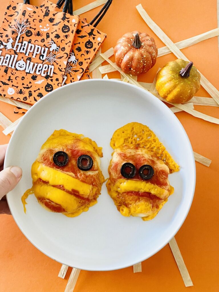 mini-pizzas halloween